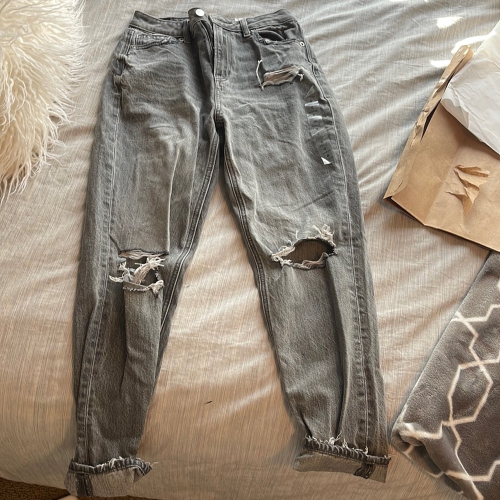 american eagle mom jeans